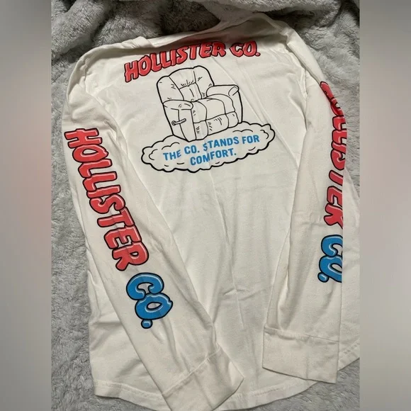 NWOT Unisex Hollister “The Co Stands For Comfort” Couch Graphic Long Sleeve - Picture 11 of 12